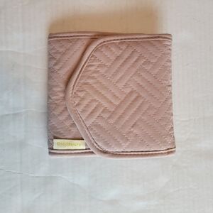 Bagsmart Quilted Pink Travel Jewelry Organizer With Multiple Zippered Pockets. c